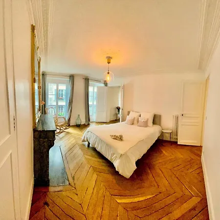 Charming And Luminous Opera -montmartre - Rue Des Martyrs Apartment Paris